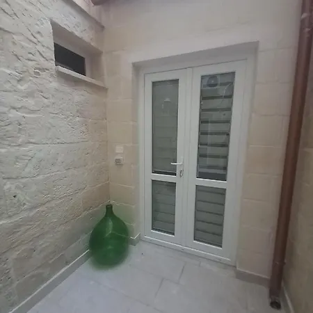 בית הארחה Giura