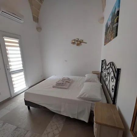 Giura 3* Lecce