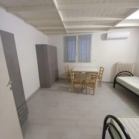 Giura בית הארחה לצ'ה